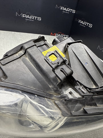 BMW 07-10 E92 E93 328i 335i 08-13 E90 E92 E93 M3 Right Headlight 63117182517 OEM