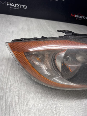 HEADLIGHT LAMP PASSENGER SIDE RIGHT BMW 323i 328i M3 06 325i SEDAN HALOGEN