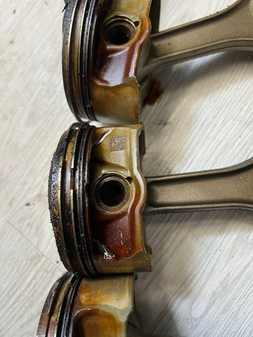 08-13 BMW E90 E92 E93 M3 V8 S65 Engine Pistons & Connecting Rods OEM Set