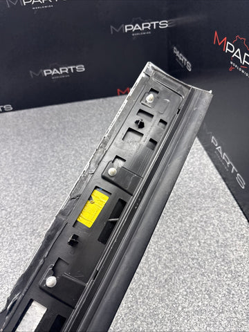 2018-2024 PORSCHE CAYENNE - REAR Right Lower DOOR Molding / Blade 9Y0839096 E