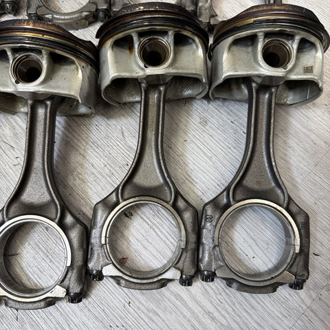 08-13 BMW E90 E92 E93 M3 V8 S65 Engine Pistons & Connecting Rods OEM Set