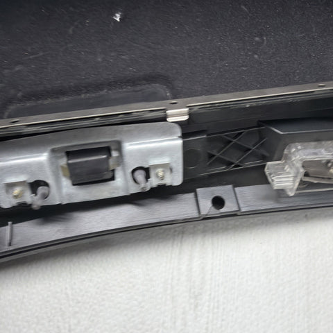 01-06 BMW E46 M3 330 328 323 Coupe Black Storage Glove Box Glovebox *Broken Tabs