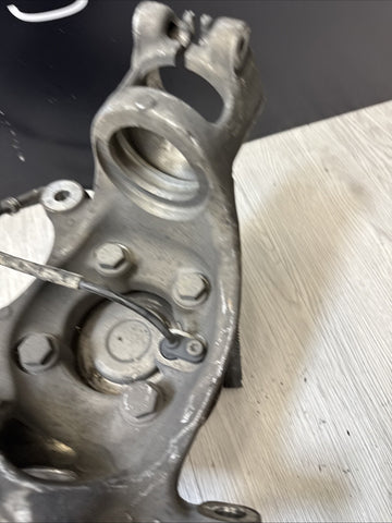 08-13 BMW E90 E92 E93 M3 OEM Front Left Steering Knuckle Spindle