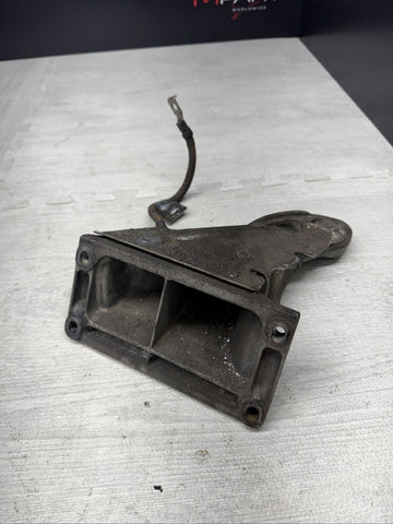 2001-2006 BMW E46 M3 Right Engine Support Suspension Arm Bracket 1094694