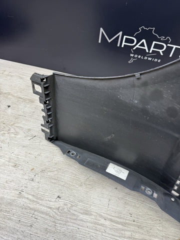 08-13 BMW E92 E93 M3 OEM Front Right Fender Panel *Cracks / Mount Ripped