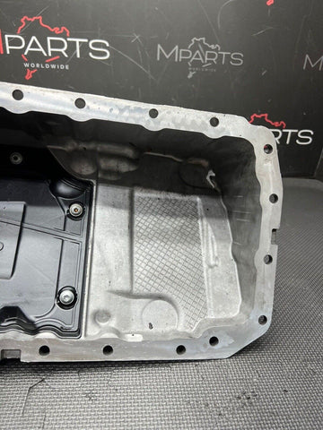 BMW M2 M3 M4 F8X F80 F82 F83 F87 S55 Engine Motor Oil Pan *Hole*