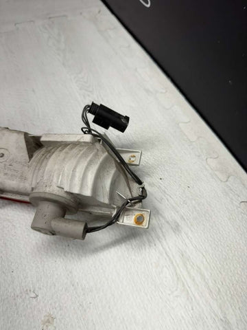 06-10 BMW E64 650 M6 Rear Right Bumper Reflector 63217165816 7165816 OEM