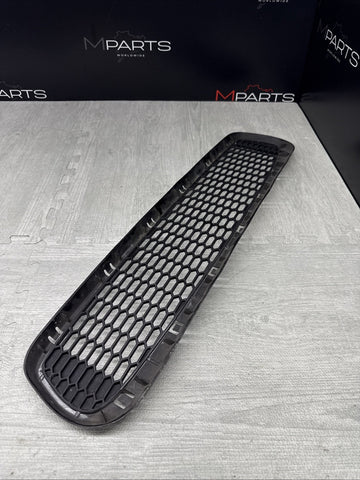 BMW GENUINE M3 E90 E92 E93 07-13 FRONT BUMPER LOWER CENTRE GRILL 7900764