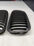 BMW 01-06 E46 M3 Front Kidney Grilles Matte Black Set