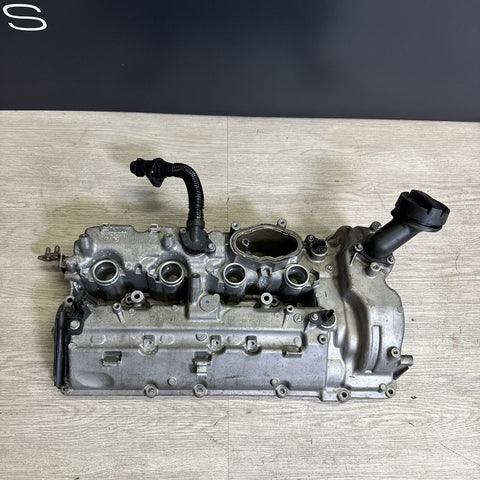 2012-2016 BMW F10 M5 S63 RH Right Valve Cover 7843506