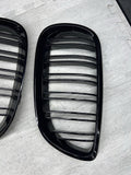 08-13 BMW E90 E92 E93 M3 Front Kidney Grilles Gloss Black Double Slotted