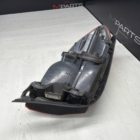 2015 - 2017 BMW F82 F83 M4 REAR RIGHT PASSENGER OUTER TAIL LIGHT OEM 7296100
