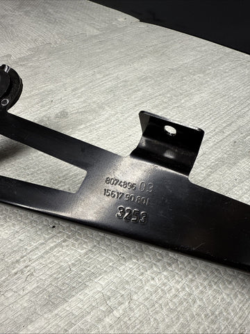 BMW 21-25 G80 G82 G83 M3 M4 FRONT RIGHT AUXILIARY RADIATOR SUPPORT MOUNT BRACKET