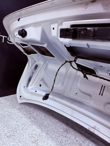 (PICKUP ONLY) BMW F82 M4 Coupe Rear Trunk Deck Lid Panel Mineral White