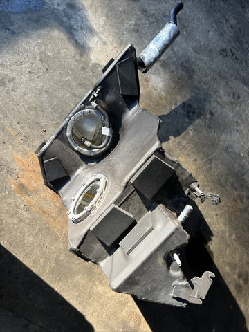19-23 Ferrari F8 Tributo Fuel Gas Tanks Reservoirs