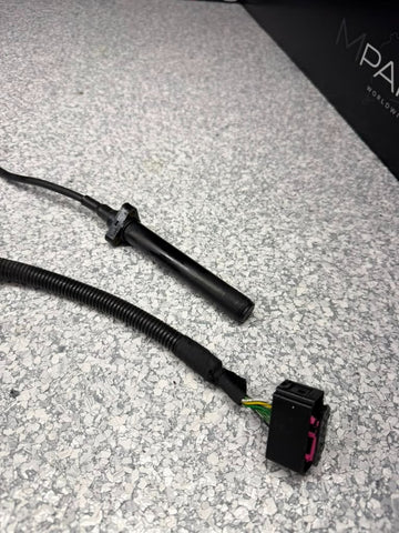 03-10 BMW E60 E63 M5 M6 SMG Clutch Sensor for OEM 7837428