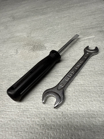 08-13 BMW E90 E92 E93 M3 Emergency Trunk Tool Tools Kit Set OEM HEYCO