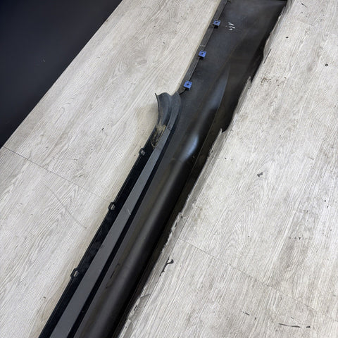 08-13 BMW E92 E93 M3 OEM Right Side Skirt Rocker Panel Silverstone *Notes*