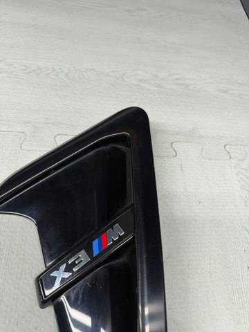 20-24 BMW X3 F97 Front Right Passenger Fender Trim Molding OEM 8070538