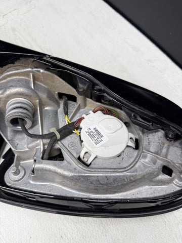 13-16 BMW F10 M5 RIGHT PASSENGER SIDE MIRROR NO CAMERA SAPPHIRE BLACK *DAMAGE