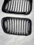 BMW 01-06 E46 M3 Front Kidney Grilles Gloss Black Set