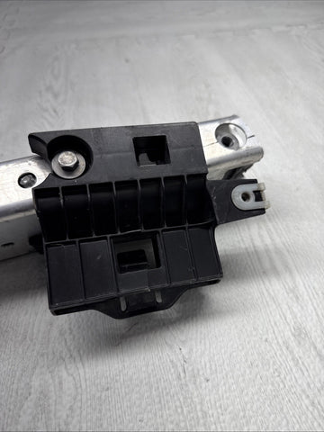 BMW G80 G82 G83 M3 M4 FRONT RIGHT BUMPER SUPPORT RAIL BRACKET OEM 51118071606