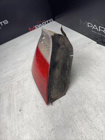 01-06 E46 BMW 330 M3 CONVERTIBLE REAR LED TAIL LIGHT DRIVER 6937453 *Notes*