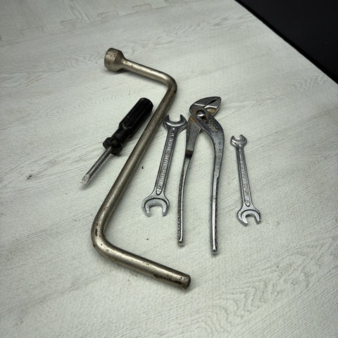 01-06 BMW E46 325 330 M3 Emergency Trunk Tool Tools Kit Set OEM HEYCO