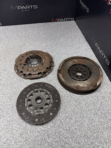 LUK BMW 01-06 E46 M3 S54 FLYWHEEL CLUTCH KIT DISC 9.3MM