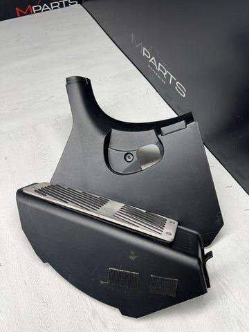 01-06 BMW E46 M3 BLACK DEAD PEDAL KICK PANEL COVER 7902400