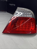 01-06 E46 BMW 330 M3 CONVERTIBLE REAR LED TAIL LIGHT RIGHT 6937454