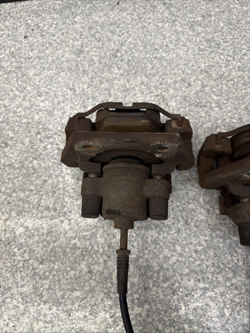 BMW E39 M5 98-03 Rear Calipers Brakes OEM *Cut*