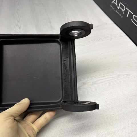 01-06 BMW E46 M3 Center Console Armrest Arm Rest Black Leather *Notes*