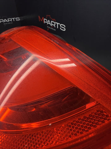 11-13 BMW E93 LCI 328i 335i M3 Right Passenger LED Tail Light 7252094 OEM *Notes