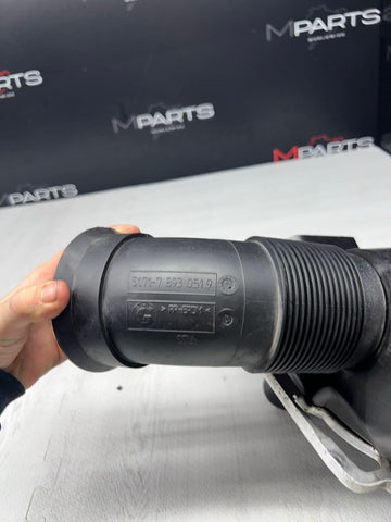 BMW E46 M3 01-06 FRONT LEFT BRAKE AIR DUCT 51712695701 2695701 OEM