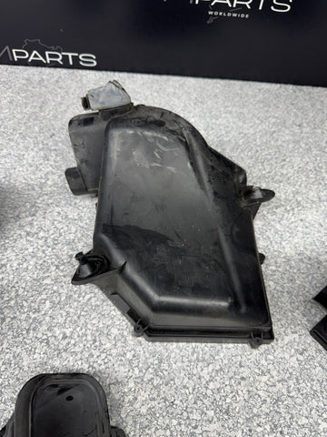 15-20 BMW F80 F82 F83 M3 M4 Air Filter Intakes Intake Box Lower Set OEM