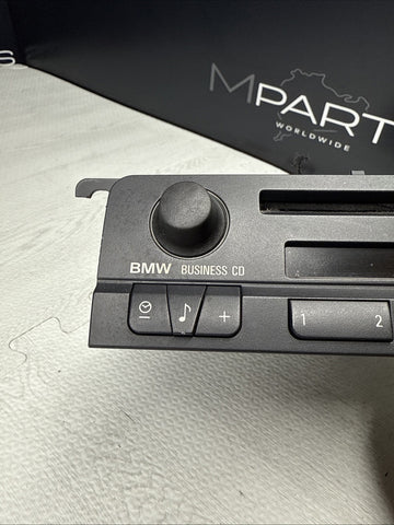 2001 BMW E46 330C M3 RADIO CAR STEREO CD PLAYER RECEIVER 6909882 OEM *Broken Tab