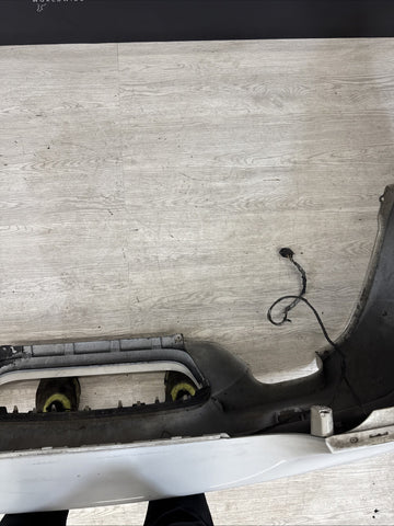 (PICKUP ONLY) Stock Rear Bumper 06-10 BMW E60 M5 White