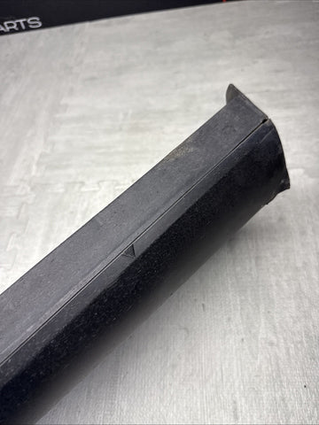 LAMBORGHINI URUS 19-24 DOOR TRIM MOLDING RIGHT PASSENGER REAR 4ML853970 OEM