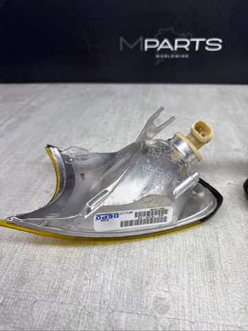 02-06 BMW E46 325 328 M3 Corner Lights Lamps Yellow Film 6919651 6919652