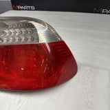 01-06 E46 BMW 330 M3 CONVERTIBLE REAR LED TAIL LIGHT RIGHT 6937454 *BAD LEDS*