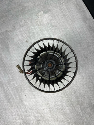 Bosch Blower Motor 1983-1993 BMW E30 318i 325i Z1 Z3 Z3M M3 0130101130