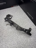 BMW 08-13 E90 E92 E93 M3 RIGHT FRONT HEADLIGHT BRACKET 51648040552 8040552