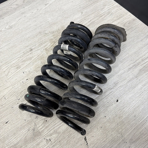 BMW F80 F82 F83 M3 M4 20-25 Rear Right RH Left LH Coil Spring Pair OEM MR