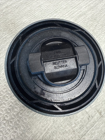 08-13 BMW E90 E92 E93 M3 Engine Oil Cap Laguna Seca Blue BLACKLINE