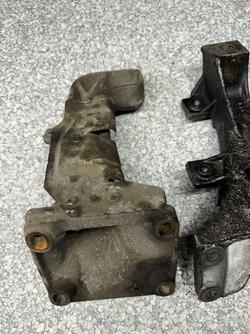 92-02 BMW E36 Z3 Left & Right Engine Mount Support Bracket Set 1141137 1138249