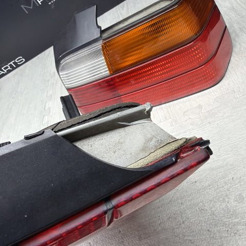 BMW 3 Series E36 M3 94-99 4dr Sedan Rear Amber Tail Lights Lamps Set OEM *Notes*