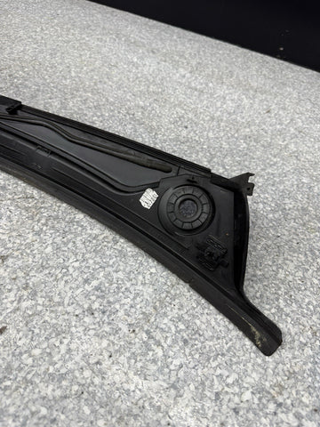 99-06 BMW E46 3 Series M3 Front Windshield Wiper Trim Molding Cowl Cover