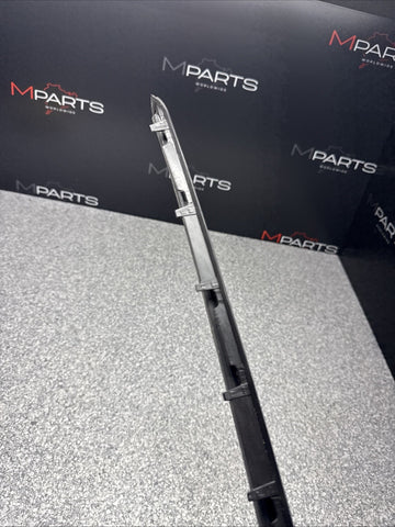 BMW 4 Series F32 F82 M4 Front Right Windscreen Drip Moulding Trim 7285928