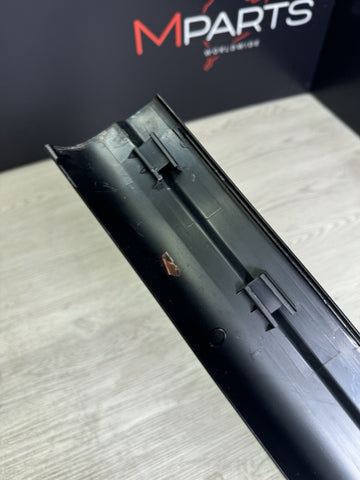 00-06 BMW E46 325 330 M3 CONVERTIBLE DRIVER DOOR SILL BLACK 8239965
